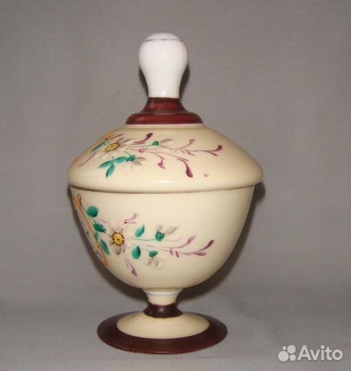 Креманка, сахарница, конфетница, молочное стекло