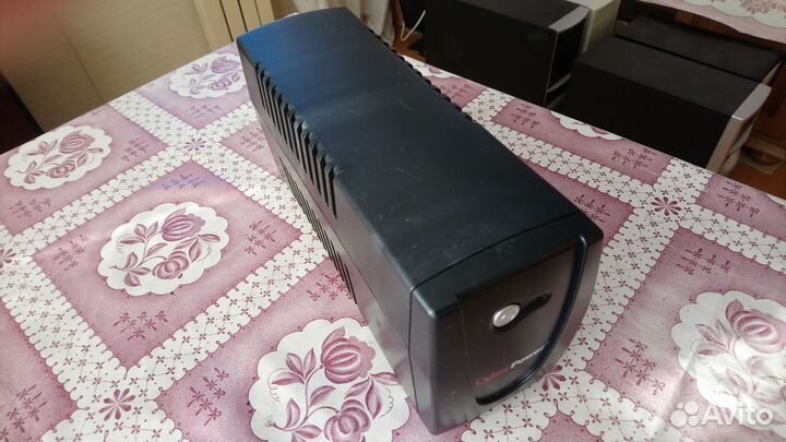 Ибп CyberPower Value600EI