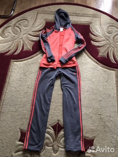 Спортивный костюм