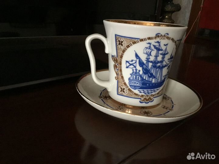 Тарелки Чашки