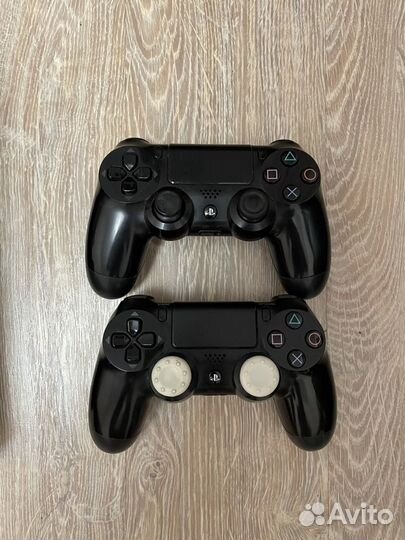 Sony PS4 + 60 игр + 2 джойстика