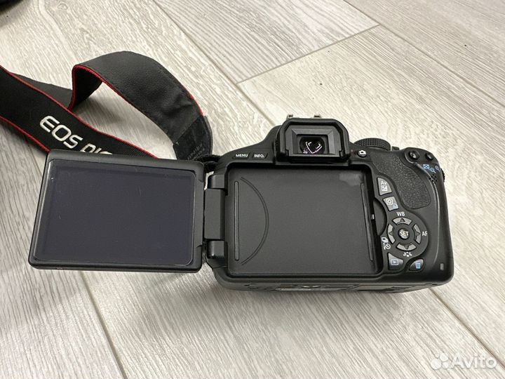 Зеркальный фотоаппарат canon 600d