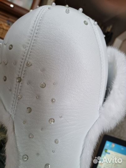 Шапка зимняя меховая женская норка и варежки