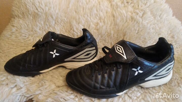 Футбольные бутсы