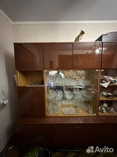 Серванты (2 шт.)