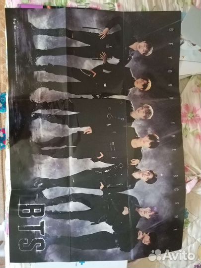 Официальные плакаты txt и bts