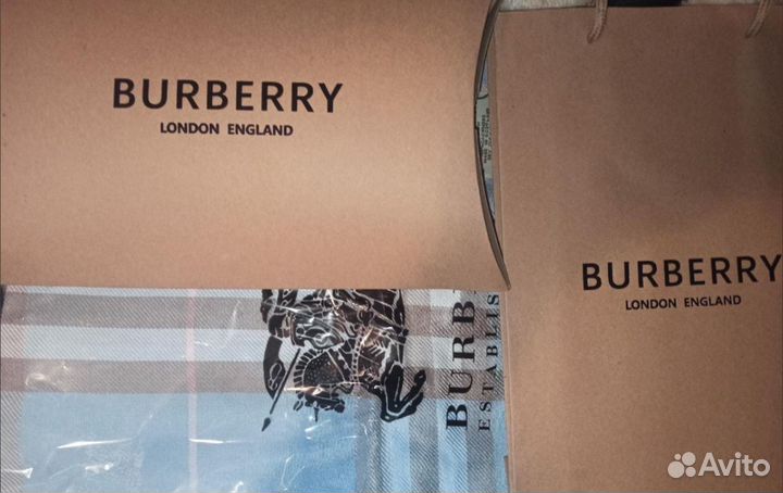 Шарф Burberry