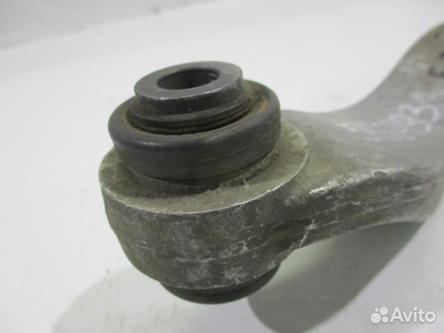 Рычаг задний поперечный правый