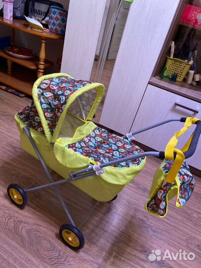Коляска кукольная