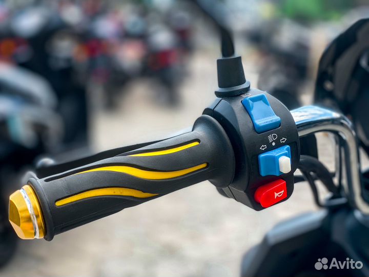 Скутер wizard 50 (125см3)