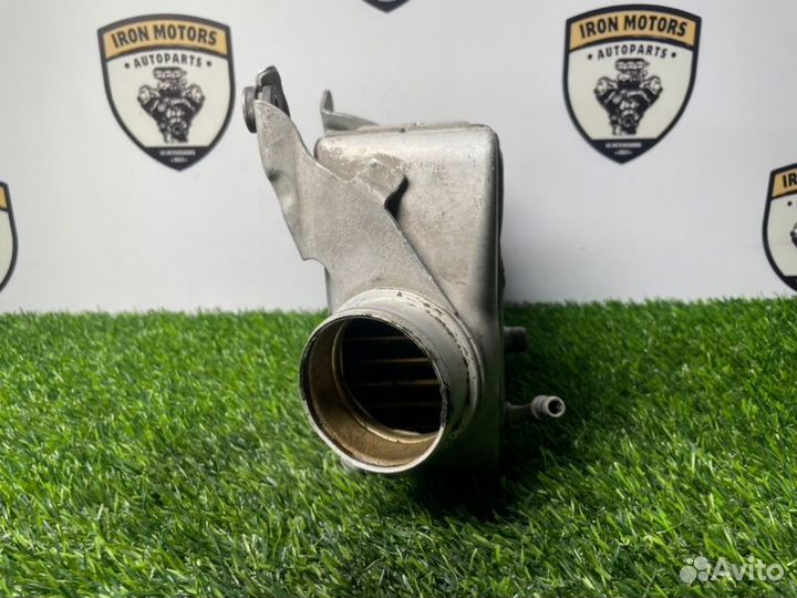 Интеркулер Bmw 7-Series F01 N63B44 2011