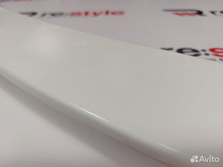 Спойлер Toyota Vitz 130 2010-2020 Белый