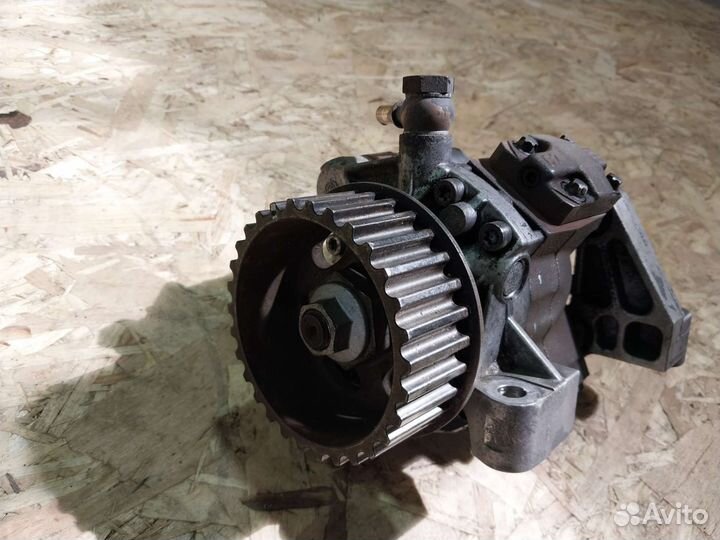 Топливный насос Renault Megan 2 тнвд