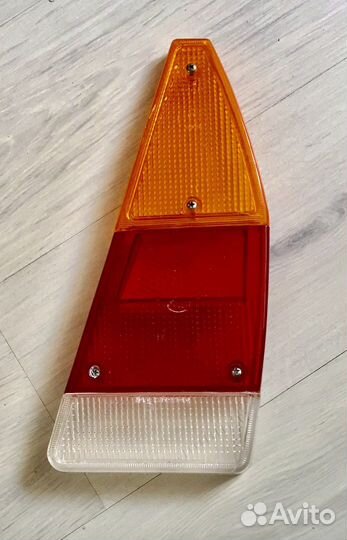 Пассат B1, 74-80г., универсал задний правый фонарь