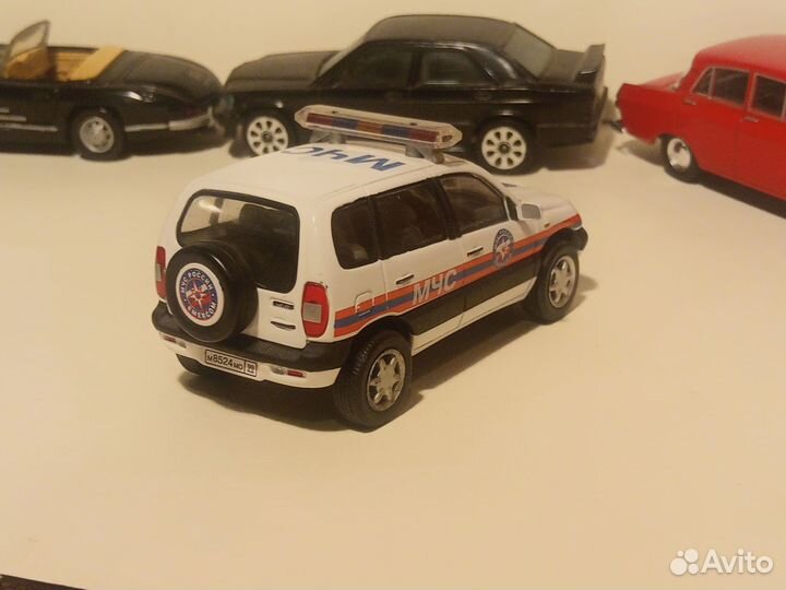 1:43 Chevrolet Niva Cararama мчс