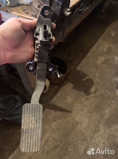 Педагь газа solaris 2018