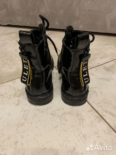 Ботинки для девочки