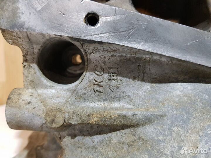 Поддон двигателя Nissan Juke YF15 MR16DDT 2014