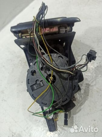 Зеркало левое