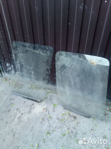 Стекла передних дверей на Спринтер 95-06