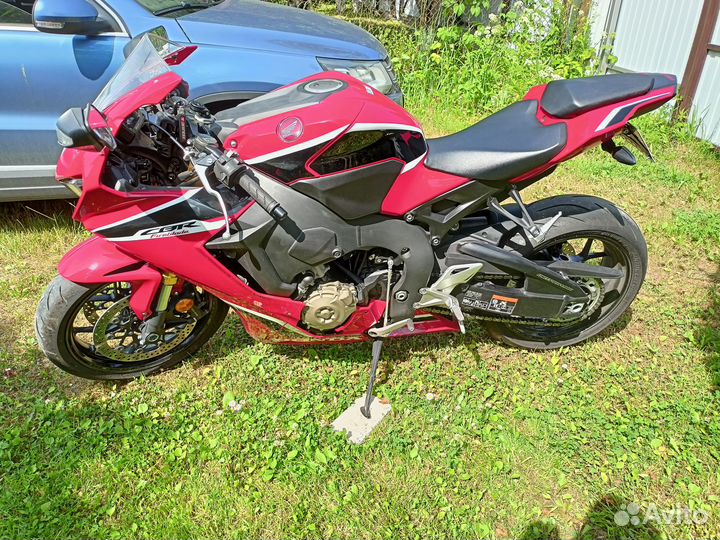 Honda CBR1000RR (2018 год)