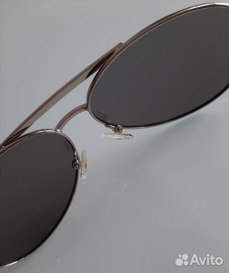 Очки солнцезащитные