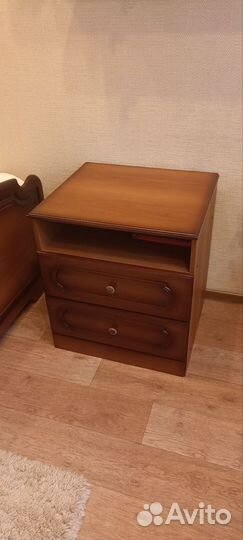 Тумбочка прикроватная бу