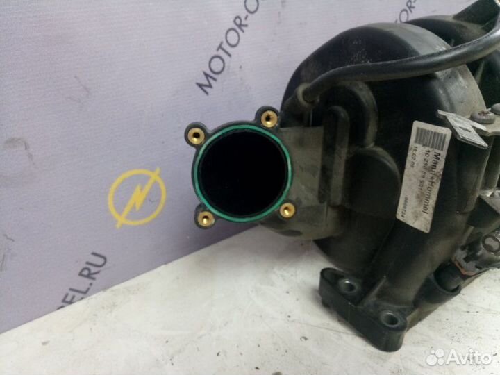 Коллектор впускной Opel Astra H Z18XER 2009