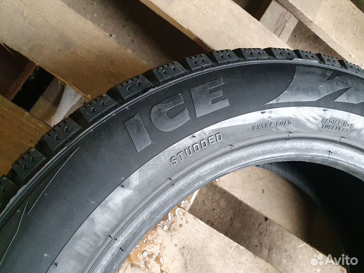 Pirelli Formula Ice 215/60 R17