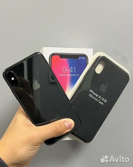 iPhone X, 64 ГБ