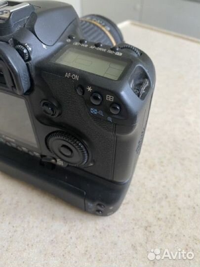 Canon 40d + tamron 18-250 + bg-e2