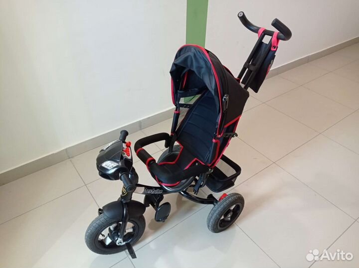 Трехколесный велосипед с родительской ручкой