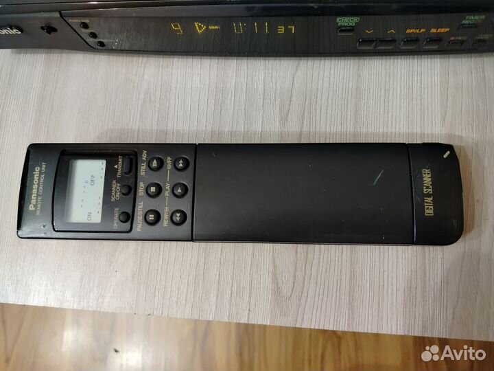 Видеомагнитофон Panasonic +пульт
