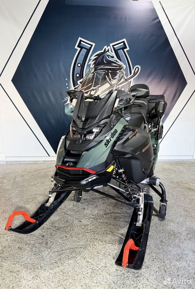 BRP Ski-Doo Expedition SE 900 ACE Turbo R