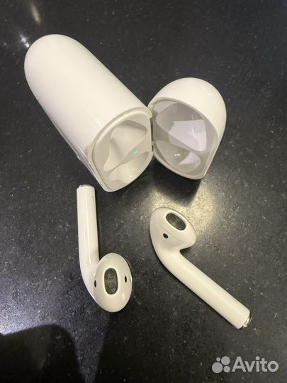 Airpods 1 в отличном стстоянии