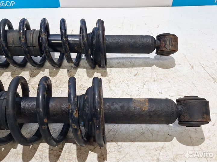 Стойка амортизатора задняя Митсубиси ASX 2014