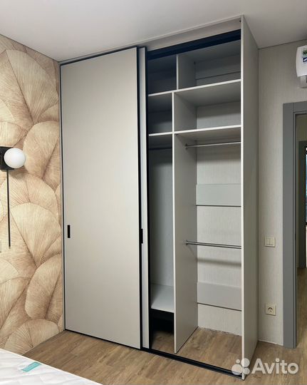 Функциональный шкаф купе