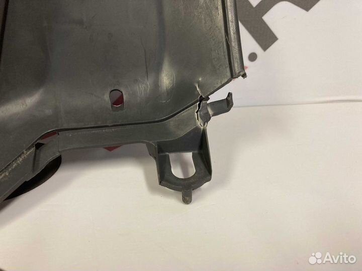 Задняя стенка с бардачком Honda Lead 50, 90 Б/У