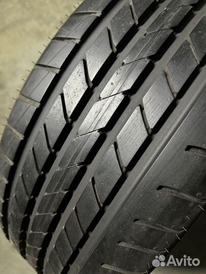 Goodyear EfficientGrip Performance 235/45 R19 95V