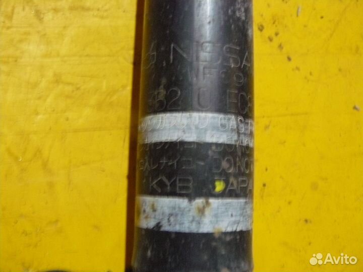 Амортизаторы задние для Nissan Tiida C11 2010г