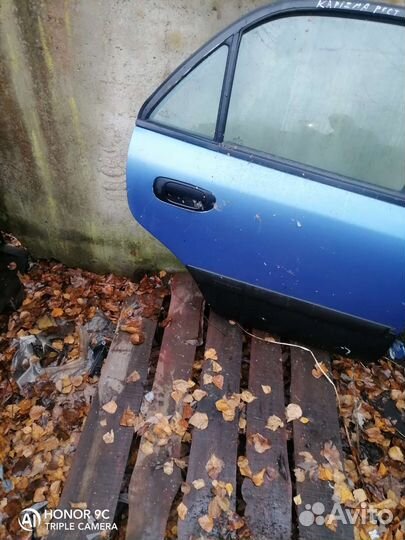 Дверь задняя правая mitsubishi carisma