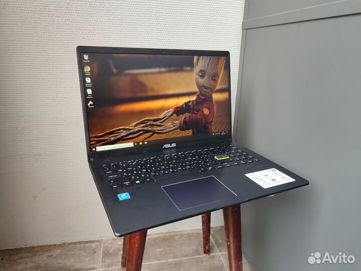 Свежий ноутбук asus Intel 4 ядра/SSD-128Gb/15.6FHD