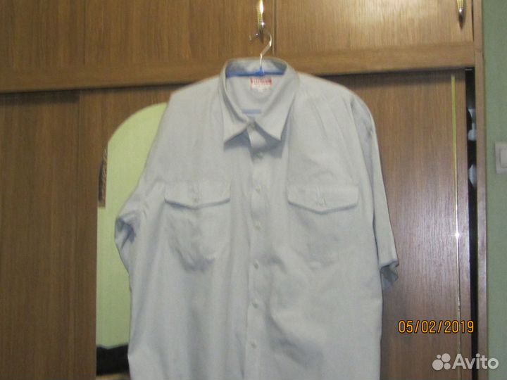 Продаются рубашки с коротким рукавом