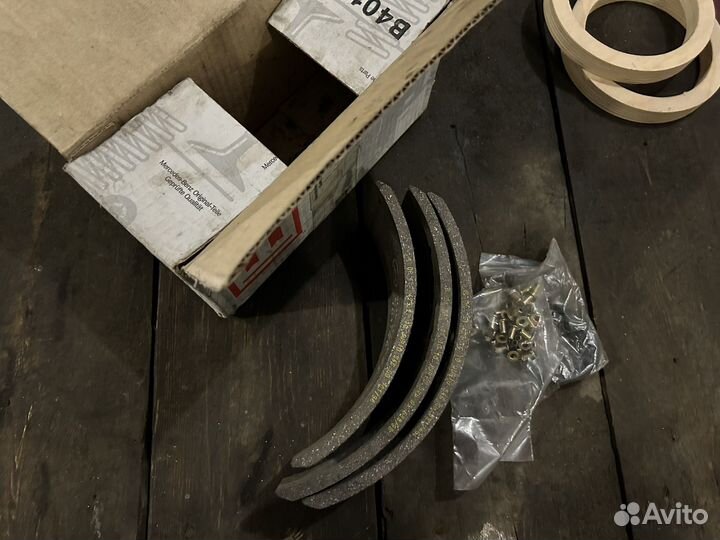 Колодки стояночного тормоза Mercedes