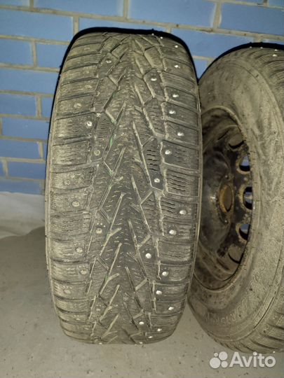 Зимние колеса 205/65 R15 Nokian Nordman7на дисках