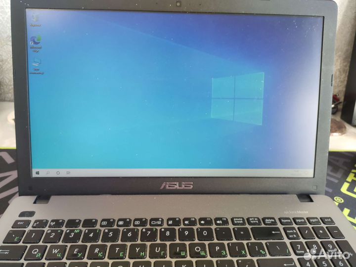Ноутбук Asus x550l