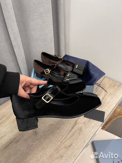 Туфли женские Prada