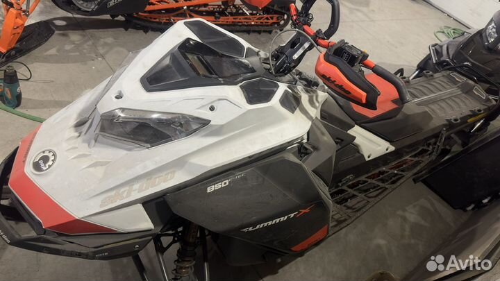 Ski-Doo Summit X Expert 154 850 E-tec Turbo