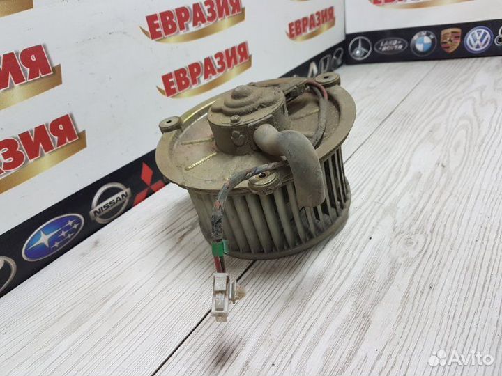 Мотор печки задний Mazda Bongo Friendee sglr WL-T