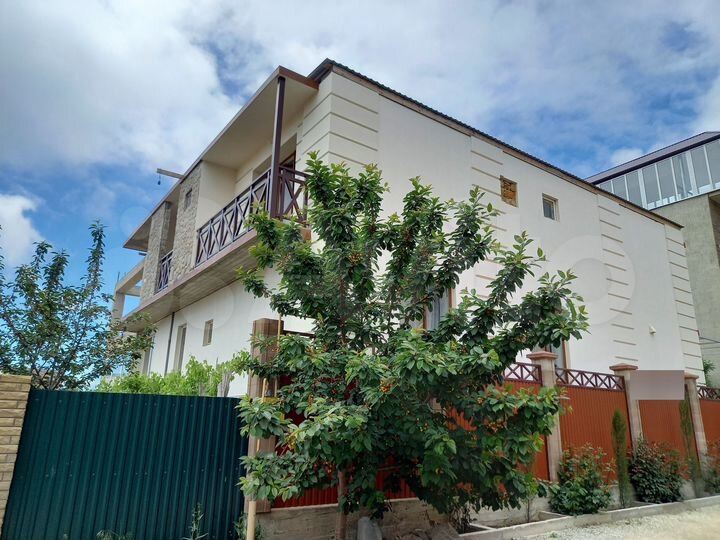 Комната 20 м² в 5-к., 2/2 эт.